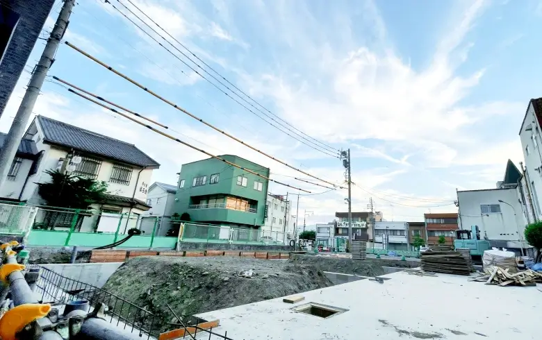 映画館『NAKAGOMI-ZA』建設の様子